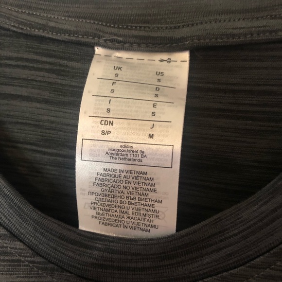 5 FOR $25 ⭐️ Adidas Men’s Workout Shirt - Picture 4 of 4